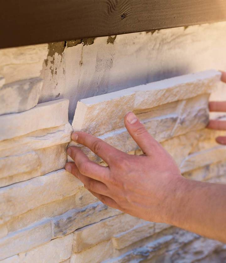 Pose de pierres Puy-en-Velay